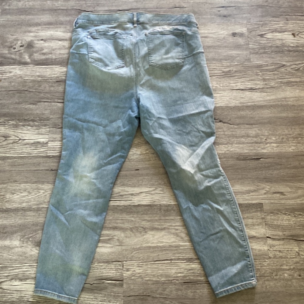 Torrid Ripped Skinny Jeans - Picture 4 of 4